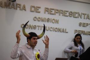 Fabian Díaz, ponente del proyecto de ley que busca la prohibición de las corridas de toros en Colombia