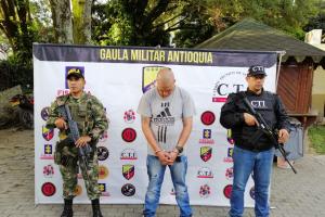 El detenido habría exigido tres millones de pesos para devolver el carro hurtado