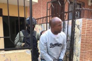 Entre los detenidos está el "Negro James", señalado cabecilla.,