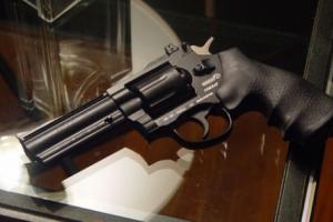 Por $200 mil pesos, sicarios en Medellín alquilan armas para cometer los crímenes