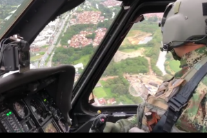 Con aeronaves, el ejército realiza sobrevuelos en la jornada electoral 