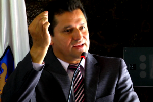 El exmandatario habría incurrido en irregularidades en un contrato de arrendamiento por valor de más de $95.000.000