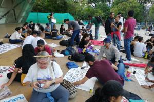 Cacerolazo en el Parque de los Deseos, Medellín