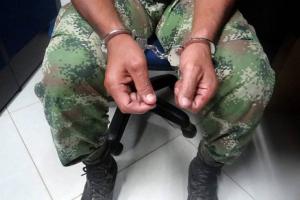 El presunto agresor negó a sus dos hijos para enfilarse en el Ejército. 