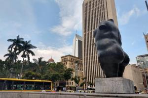 Un menor de edad habría asesinado a un joven de 30 años en Medellín