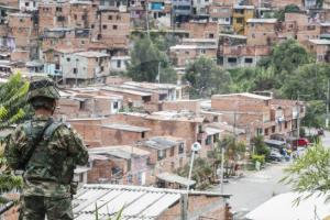 Con panfleto anuncian limpieza social en Altavista, Medellín