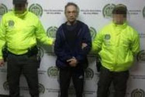 El asesino le prendió fuego al apartamento para evadir la justicia.