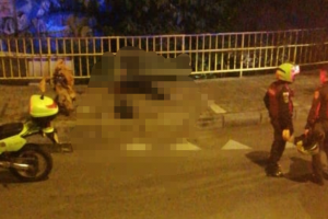 Lo mató a puñaladas y cuando escapaba se cayó de una terraza y falleció en Medellín