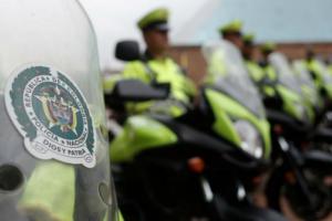 Dos policías de Medellín resultaron lesionados en actos de intolerancia durante la cuarentena