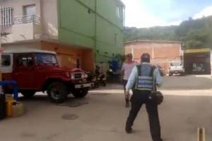 La Policía capturó al conductor que provocó el ataque para evitar un comparendo.
