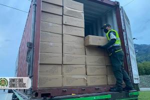 Policía de Medellín incautó millonaria mercancía de contrabando proveniente de la China
