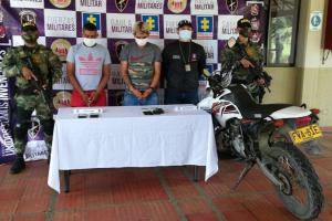 Los procesados se hacían pasar por miembros de las autodefensas para infundir temor en las víctimas.