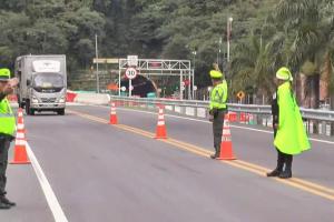 Policía sanciona a 54 conductores que pretendían irse de paseo en medio de la cuarenta en Antioquia