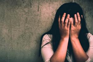 Cárcel para hombre que habría golpeado y amenazado a su pareja en Medellín