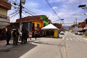 Con reducción de casos de COVID-19 se levantó la cuarentena en Sinaí