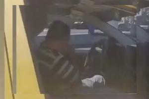 Indignación por video de taxista consumiendo droga mientras trabajaba