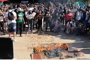 Protestas en el Parque de los Deseos de Medellín