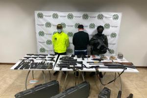 Reconocido narco exhibía sus 30 vehículos de alta gama en Rionegro, Antioquia