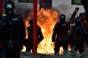 Disturbios en Colombia después de protestas, en medio del paro nacional.