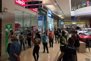 Sector salud pide replantear reapertura de comercio ante colapso del sistema
