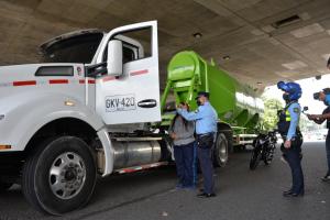 Una de las principales causas son los puntos ciegos en los que los conductores no logran visualizar a otros actores viales.