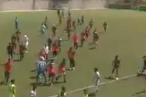 Futbolistas del Envigado y Patriotas se fueron a las patadas