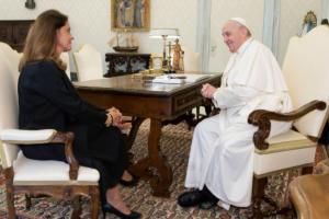 Papa Francisco y Marta Lucía Ramírez