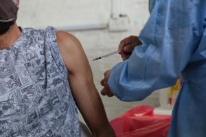 Vacunación contra el coronavirus en Medellín.