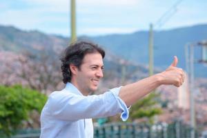 Medellín implementaría toque de queda para los no vacunados, en caso de elevarse los contagios