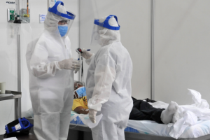 Preocupante alza de contagios diarios de covid-19 en Colombia: 6.326 este miércoles