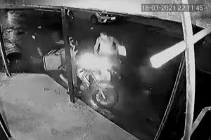 Conductor atropelló a ratero que atracaba a un domiciliario