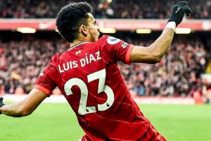 Luis Díaz es titular en Liverpool frente a Chelsea en la final de la Copa de la Liga