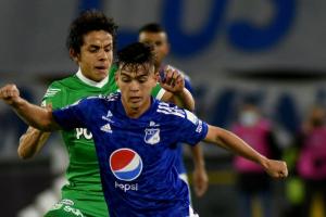 Daniel Ruiz y Daniel Mantilla en en duelo entre Millonarios y Nacional por Liga Betplay.