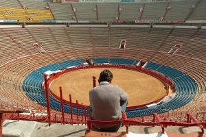 Juez suspende indefinidamente las corridas de toros en mayor plaza de México