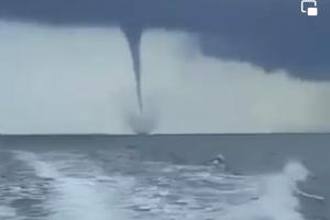 Los impresionantes videos del mar Caribe: Se generaron dos trombas marinas