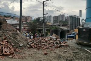 Desplome de muro en La Estrella