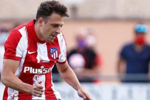 Atlético de Madrid presentó su nuevo lateral derecho; Arias quedó sin lugar