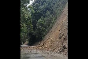  Derrumbe en la vía Bolombolo - Santa Fe de Antioquia