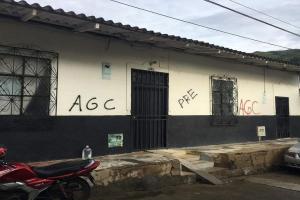 Zozobra por aparición de grafitis del Clan del Golfo en Santo Domingo