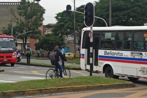 Vándalos dañaron semáforos en Medellín 