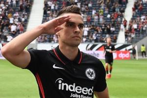 Santos Borré fue suplente en primera victoria de Frankfurt en Bundesliga