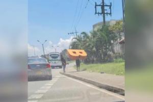 Indignación en Bello por robo del letrero de bienvenida al municipio, letra por letra