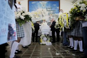 Honras fúnebres del niño Maximiliano Tabares en Segovia, Antioquia