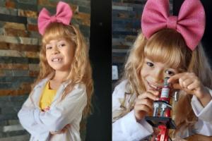 Super Toña, la niña científica. 