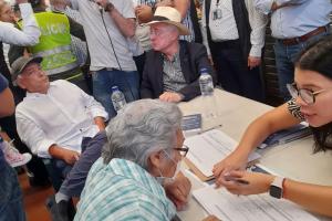 Álvaro Uribe Vélez en la minorista