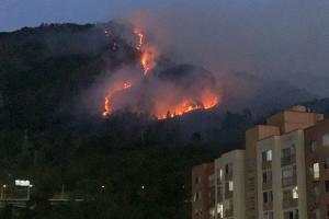 Incendio forestal en el oriente de Medellín