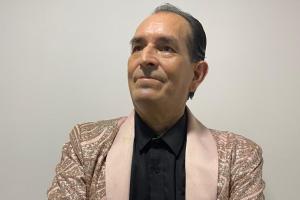 Mientras cantaba en un show “Nadie es eterno” falleció de un paro cardíaco hermano de Darío Gómez en Barbosa