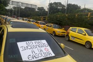 Marcha de taxistas en Medellín 