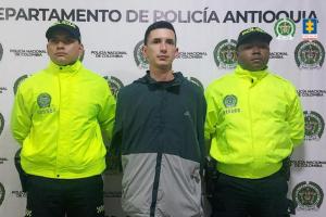 Medida de aseguramiento a presunto de alias "Juancito"