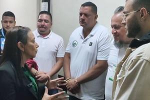 Reunión entre combos 